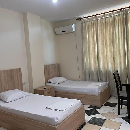 Bajovah Apartments & Restaurant Тирана Екстериор снимка