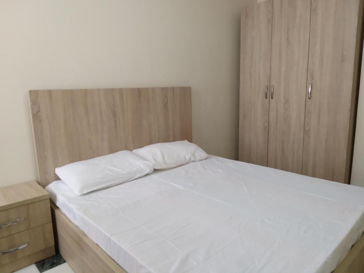Bajovah Apartments & Restaurant Тирана Екстериор снимка
