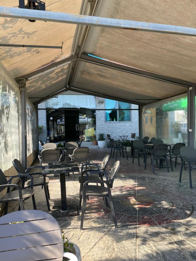 Bajovah Apartments & Restaurant Тирана Екстериор снимка
