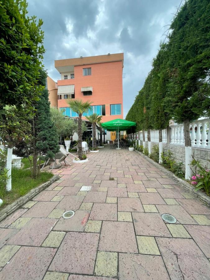 Bajovah Apartments & Restaurant Тирана Екстериор снимка