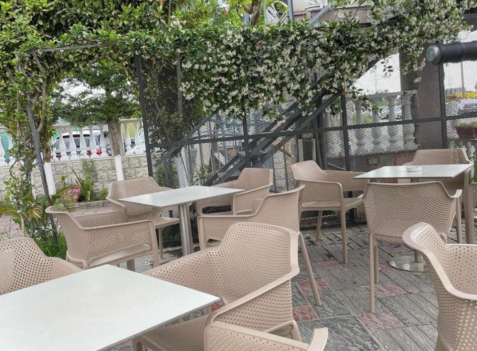 Bajovah Apartments & Restaurant Тирана Екстериор снимка