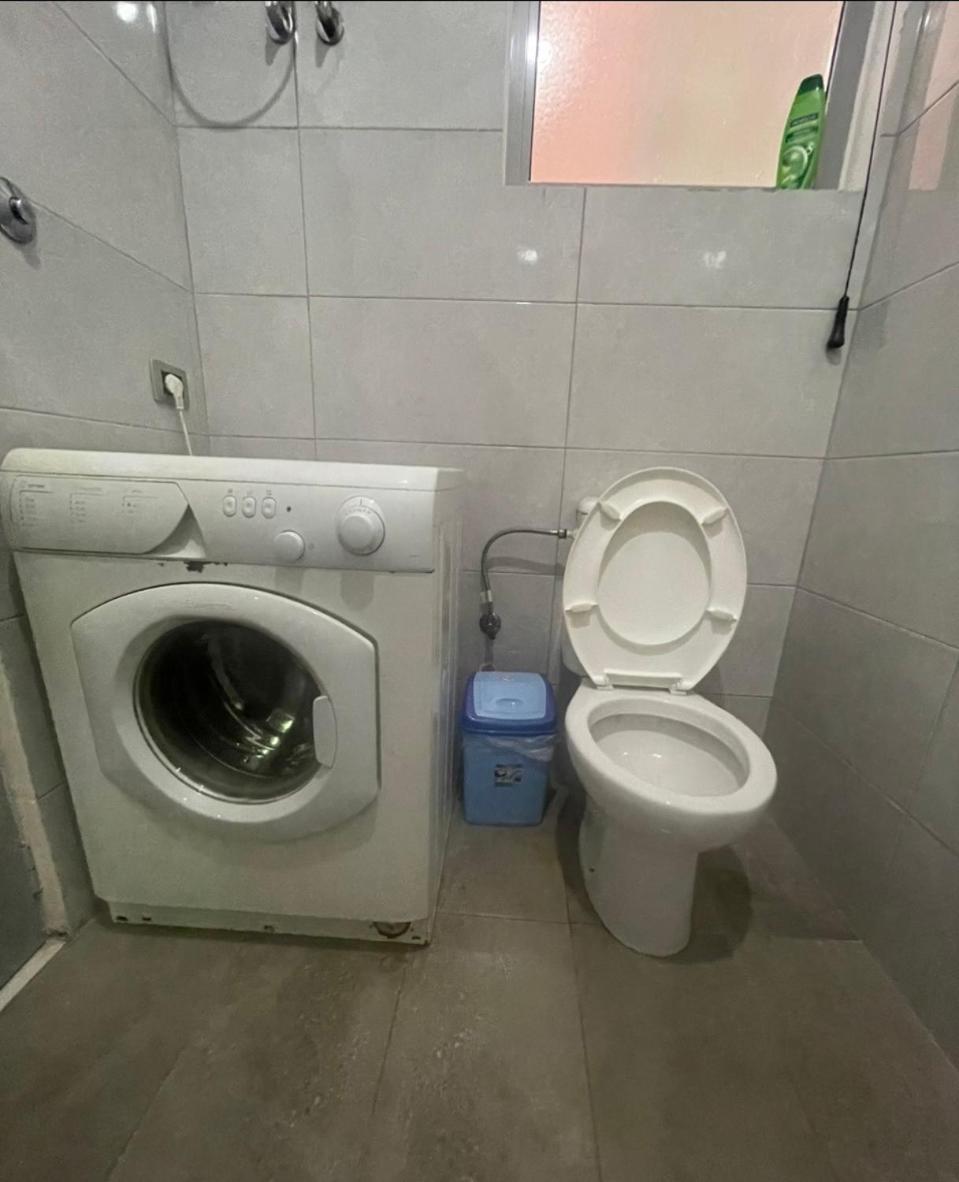 Bajovah Apartments & Restaurant Тирана Екстериор снимка