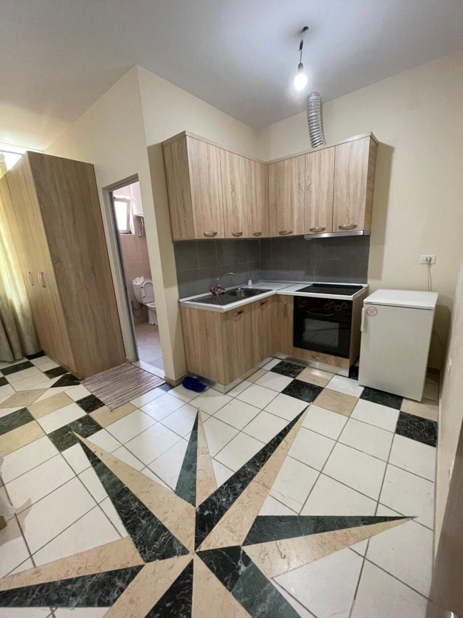Bajovah Apartments & Restaurant Тирана Екстериор снимка