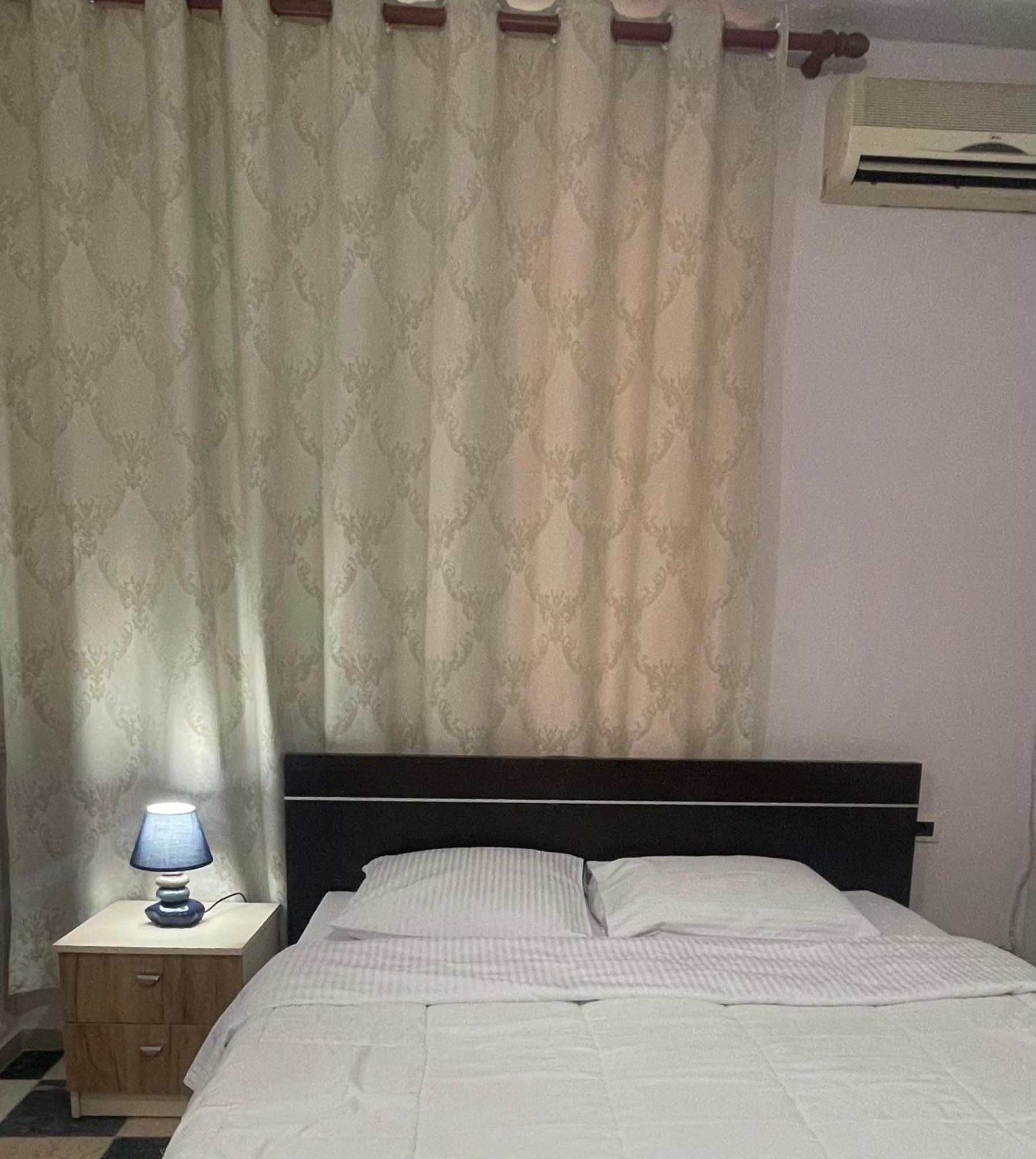 Bajovah Apartments & Restaurant Тирана Екстериор снимка